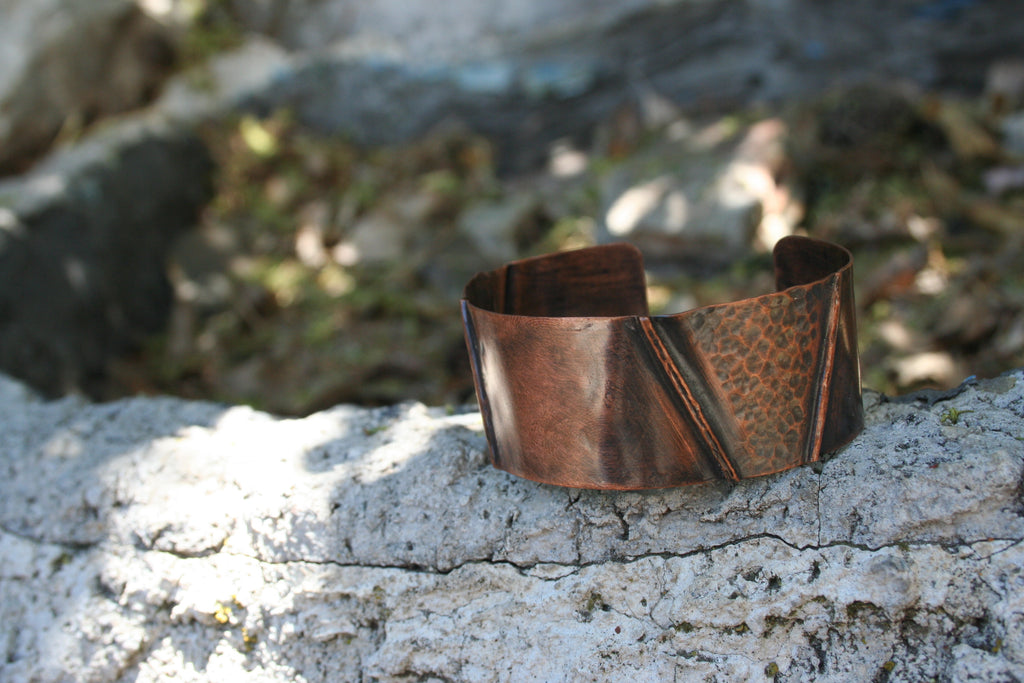 HIVE CUFF