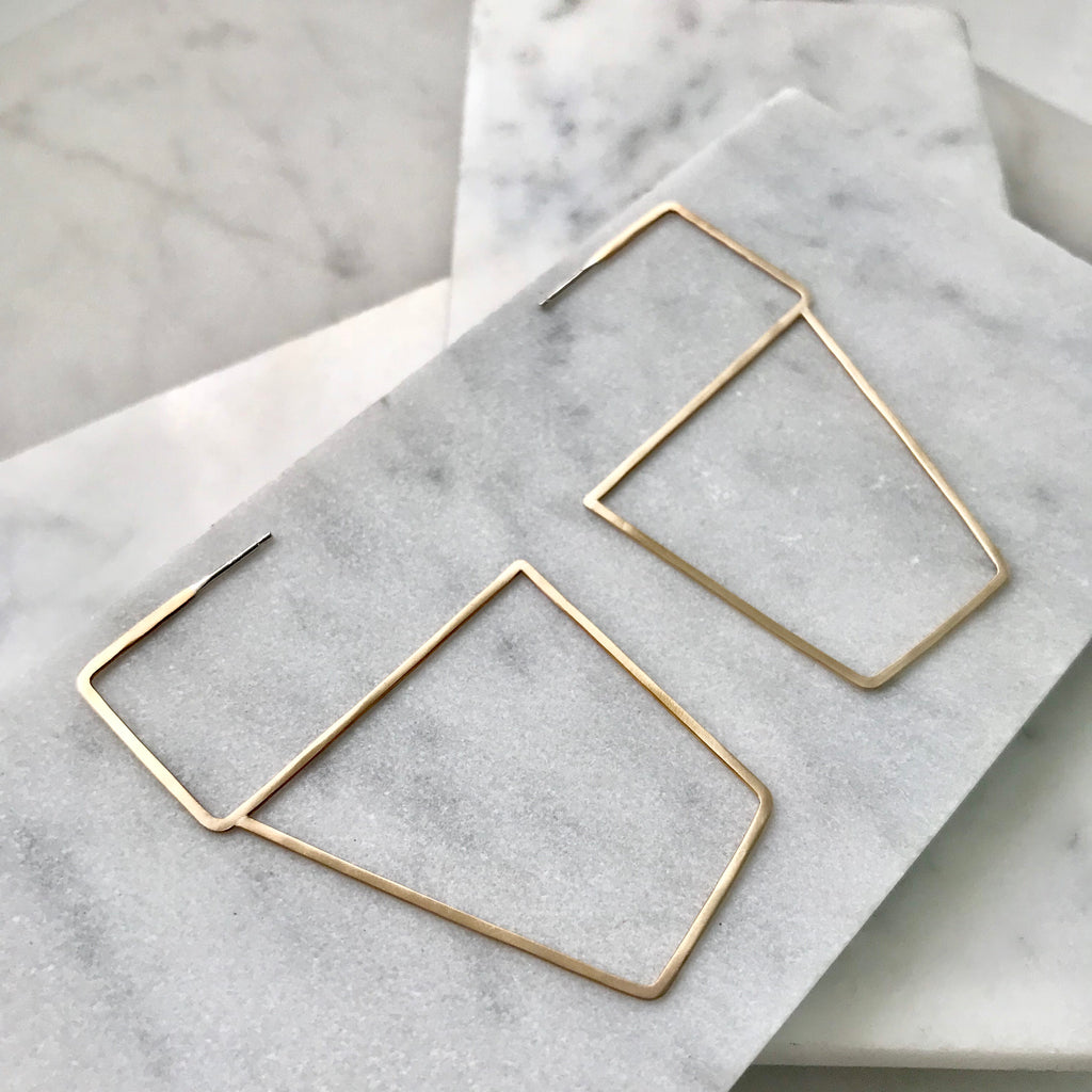 LUCY STUDS (Square)
