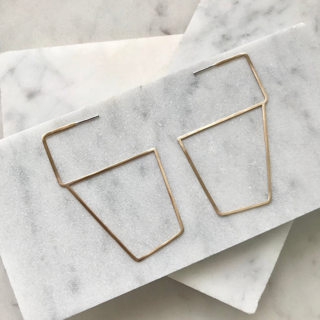 LUCY STUDS (Square)